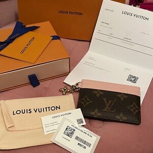 🚫SOLD🚫Louis Vuitton charms cardholder